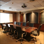 تاملی در باب میز و صندلی کنفرانس|چرا صندلی اداری کنفرانس مهم است؟